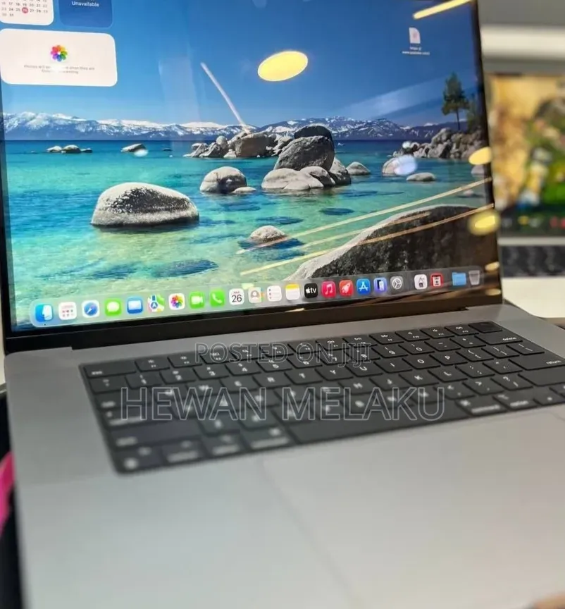 New Laptop Apple MacBook Pro 2023 M3 Pro 8GB Apple M3 SSD 512GB