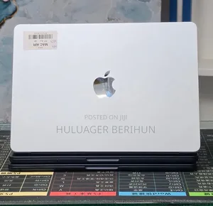 New Laptop Apple MacBook Air 2025 M4 16GB Apple M4 SSD 256GB