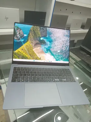New Laptop Samsung 32GB Intel Core Ultra 9 SSD 1T