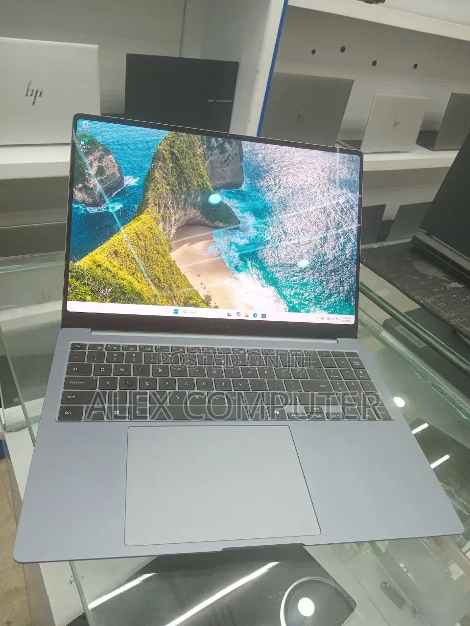 New Laptop Samsung 32GB Intel Core Ultra 9 SSD 1T