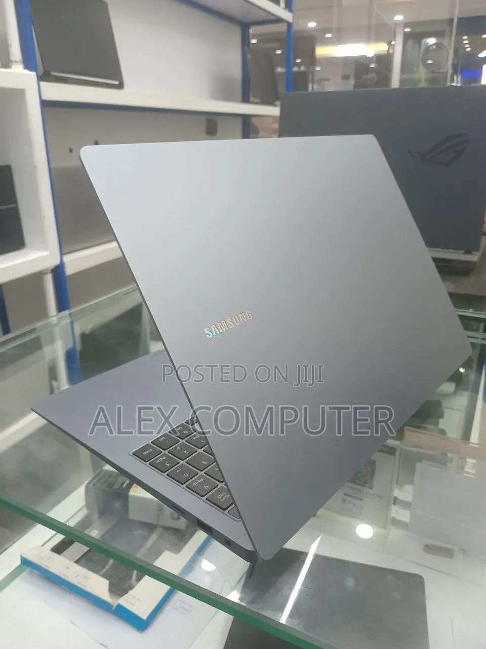 New Laptop Samsung 32GB Intel Core Ultra 9 SSD 1T