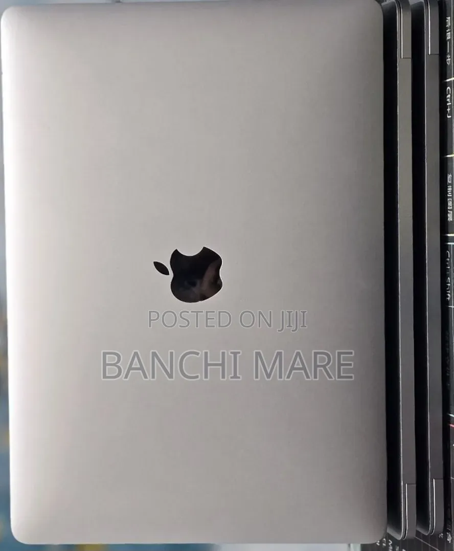 New Laptop Apple MacBook Pro 2021 M1 8GB Apple M1 SSD 512GB
