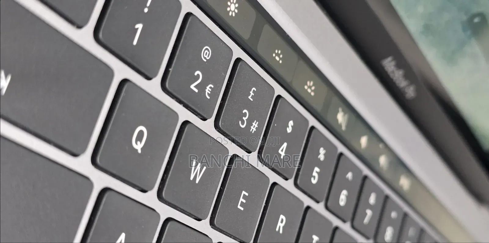 New Laptop Apple MacBook Pro 2021 M1 8GB Apple M1 SSD 512GB