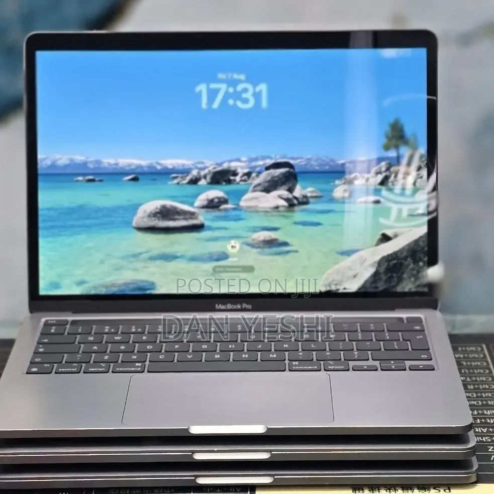 New Laptop Apple MacBook Pro 2020 M1 8GB Apple M1 SSD 512GB