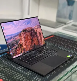 New Laptop Dell Precision 5560 16GB Intel Core i9 SSD 512GB