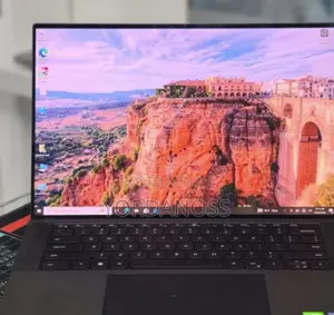 New Laptop Dell Precision 5560 16GB Intel Core i9 SSD 512GB