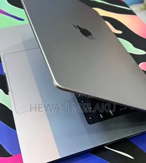 New Laptop Apple MacBook Pro 2021 M1 32GB Apple M1 Pro SSD 512GB