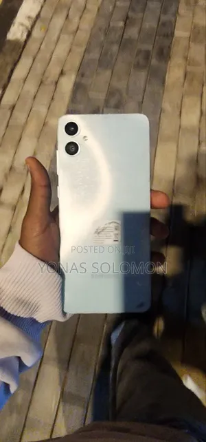 Samsung Galaxy M05 64 GB