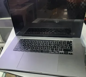 New Laptop Apple MacBook Pro 2019 16GB Intel Core i7 SSD 512GB