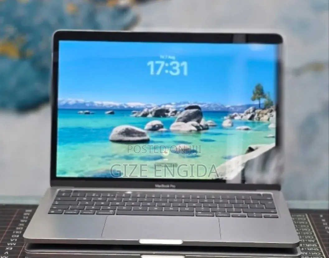 New Laptop Apple MacBook Pro 2020 M1 8GB Apple M1 SSD 512GB