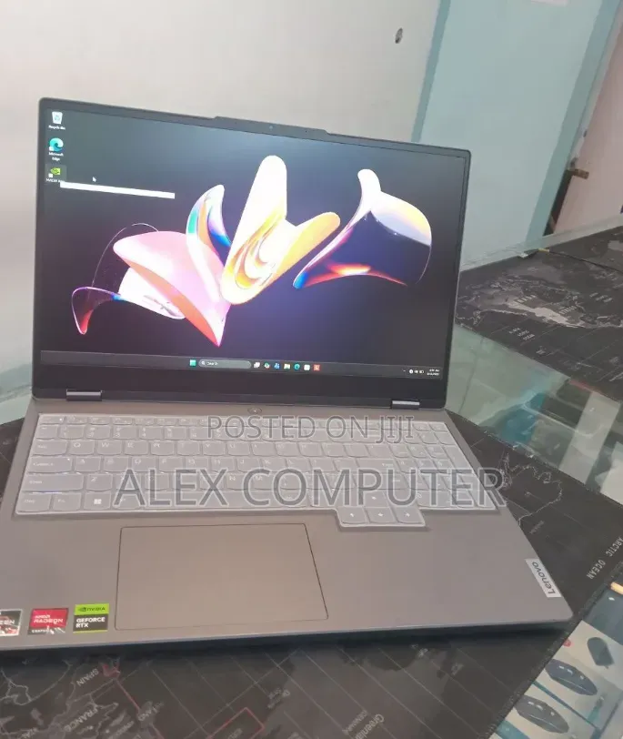 New Laptop Lenovo Legion 5 16GB Qualcomm Snapdragon X Elite SSD 512GB