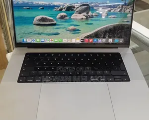 New Laptop Apple MacBook Pro 2020 M1 32GB Apple M1 Pro SSD 1T