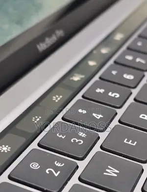 New Laptop Apple MacBook Air 2025 M4 16GB Apple M4 SSD 256GB