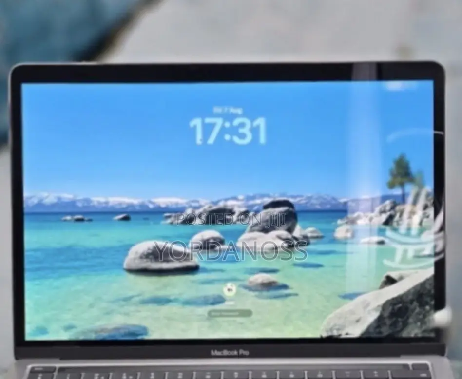 New Laptop Apple MacBook Pro 2020 M1 8GB Apple M1 SSD 512GB