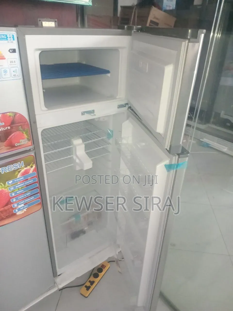 VICTORY 270 Liter Refrigerator