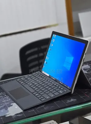 New Laptop Microsoft Surface 16GB Intel Core i5 SSD 256GB