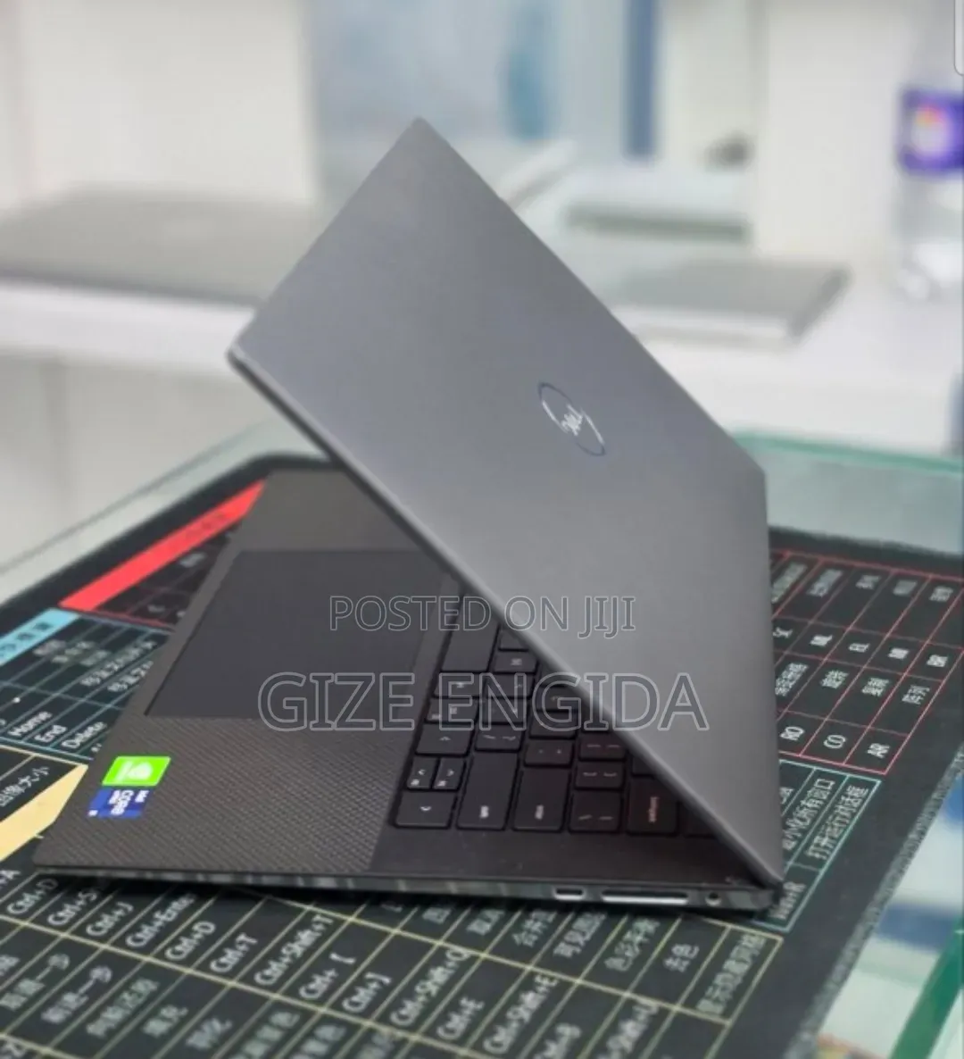 New Laptop Dell Precision 5560 16GB Intel Core i9 SSD 512GB