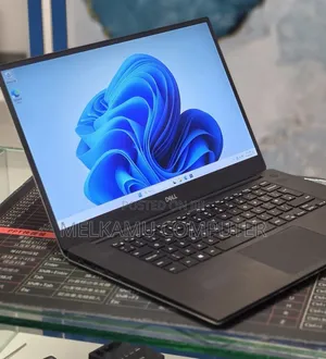 New Laptop Dell XPS 15 16GB Intel Core i5 SSD 512GB