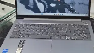 New Laptop Lenovo Ideapad 3 8GB Intel Core i5 SSD 512GB
