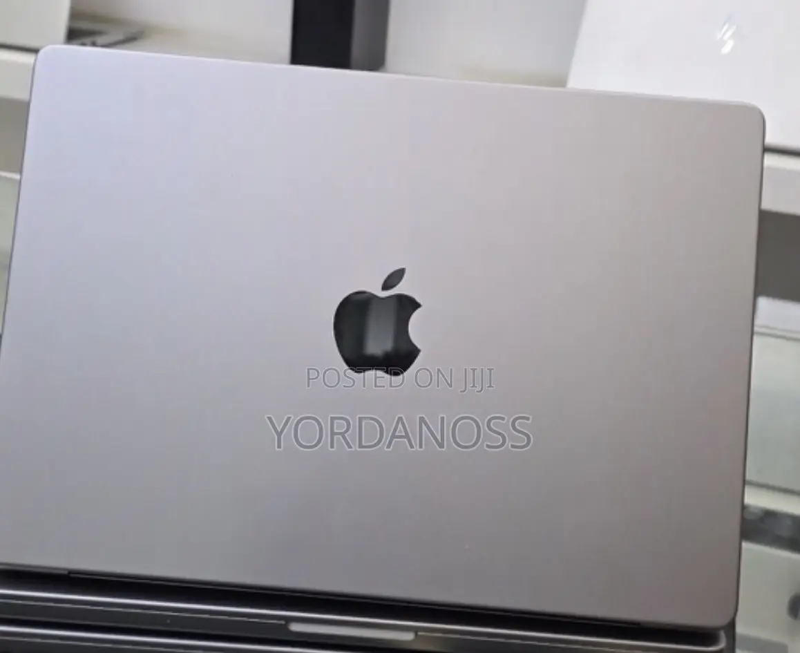 New Laptop Apple MacBook Pro 2021 M1 32GB Apple M1 Pro SSD 512GB