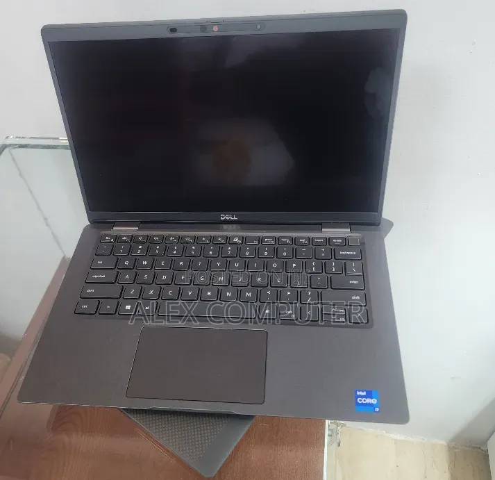 New Laptop Dell Latitude 14 16GB Intel Core i7 SSD 512GB