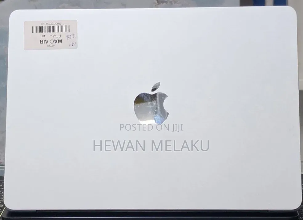 New Laptop Apple MacBook Air 2025 M4 16GB Apple M4 SSD 256GB