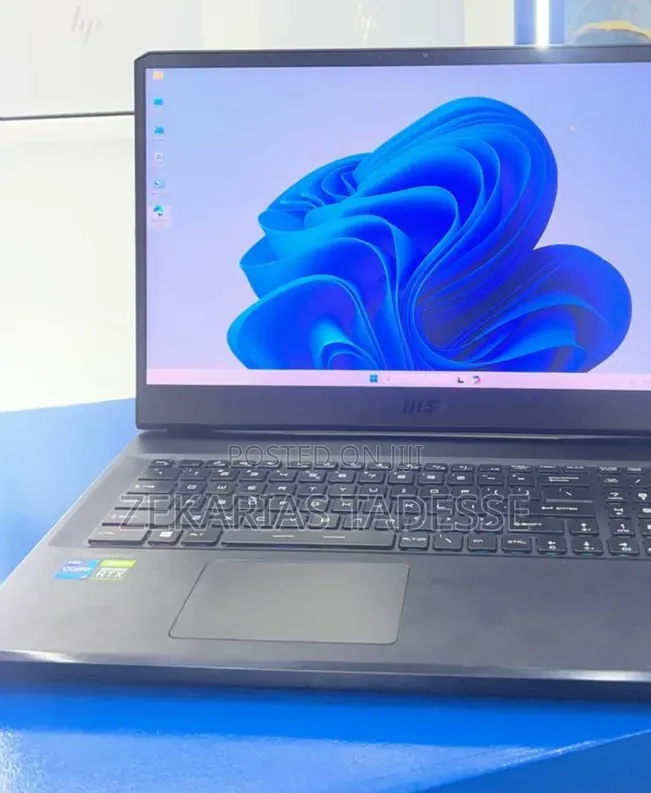 New Laptop MSI GS66 Stealth 11UH 16GB Intel Core i7 SSD 512GB
