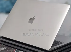 New Laptop Apple MacBook Pro 2020 M1 8GB Apple M1 SSD 512GB