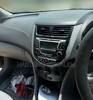 Hyundai Accent 2012 Black