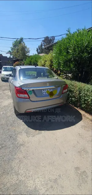 Suzuki Dzire 2022 Silver