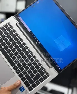 New Laptop HP ProBook 440 G10 8GB Intel Core i3 SSD 256GB