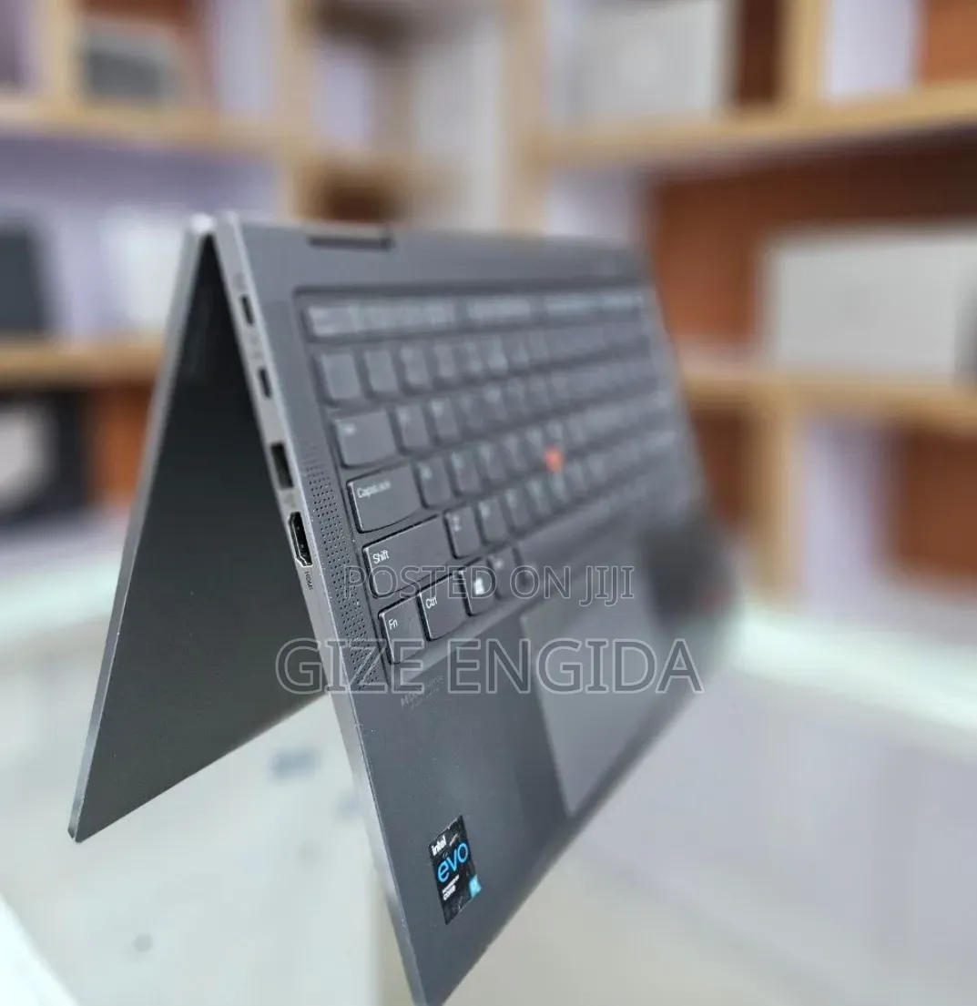 New Laptop Lenovo ThinkPad X1 Yoga 16GB Intel Core i7 SSD 512GB