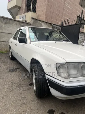 Mercedes-Benz 230E 1989 White