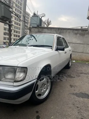 Mercedes-Benz 230E 1989 White