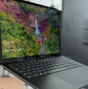 New Laptop Microsoft Surface 16GB Intel Core i7 SSD 512GB