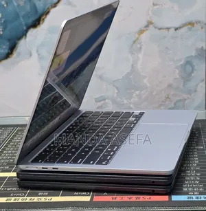 New Laptop Apple MacBook Air 2025 M4 16GB Apple M4 SSD 256GB
