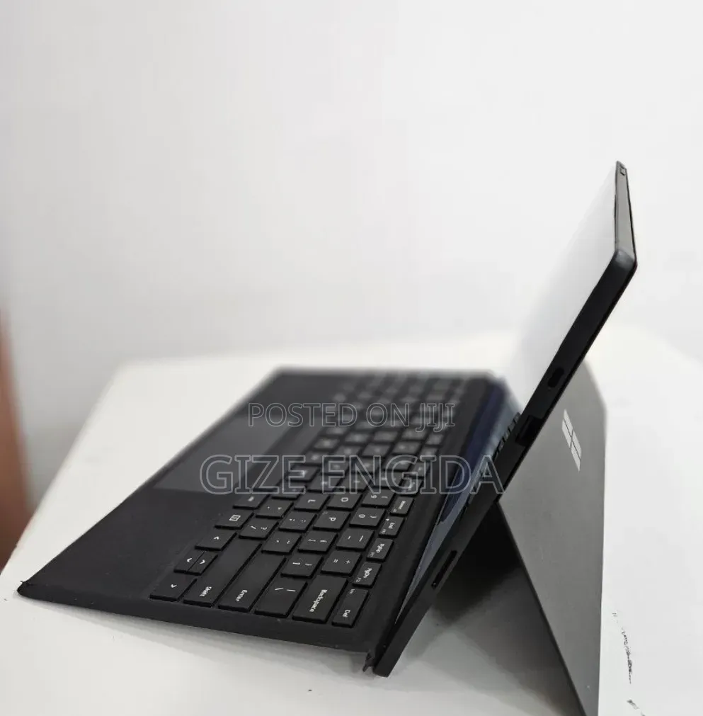 New Laptop Microsoft Surface Pro 7 16GB Intel Core i7 SSD 512GB