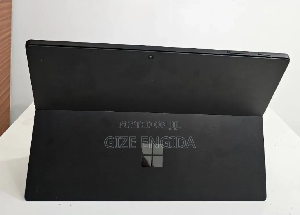 New Laptop Microsoft Surface Pro 7 16GB Intel Core i7 SSD 512GB