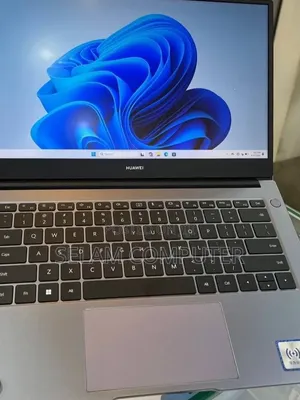 New Laptop Huawei MateBook 16s 16GB Intel Core i5 SSD 512GB