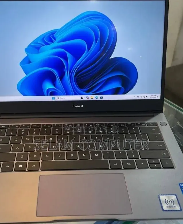 New Laptop Huawei MateBook 16s 16GB Intel Core i5 SSD 512GB
