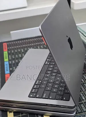 New Laptop Apple MacBook Pro 2021 M1 32GB Apple M1 SSD 512GB