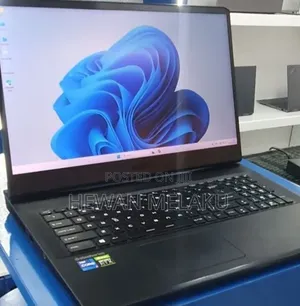 New Laptop MSI GP75 Leopard 16GB Intel Core i7 SSD 1T