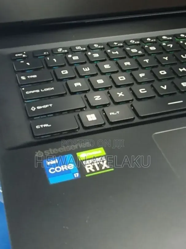 New Laptop MSI GP75 Leopard 16GB Intel Core i7 SSD 1T