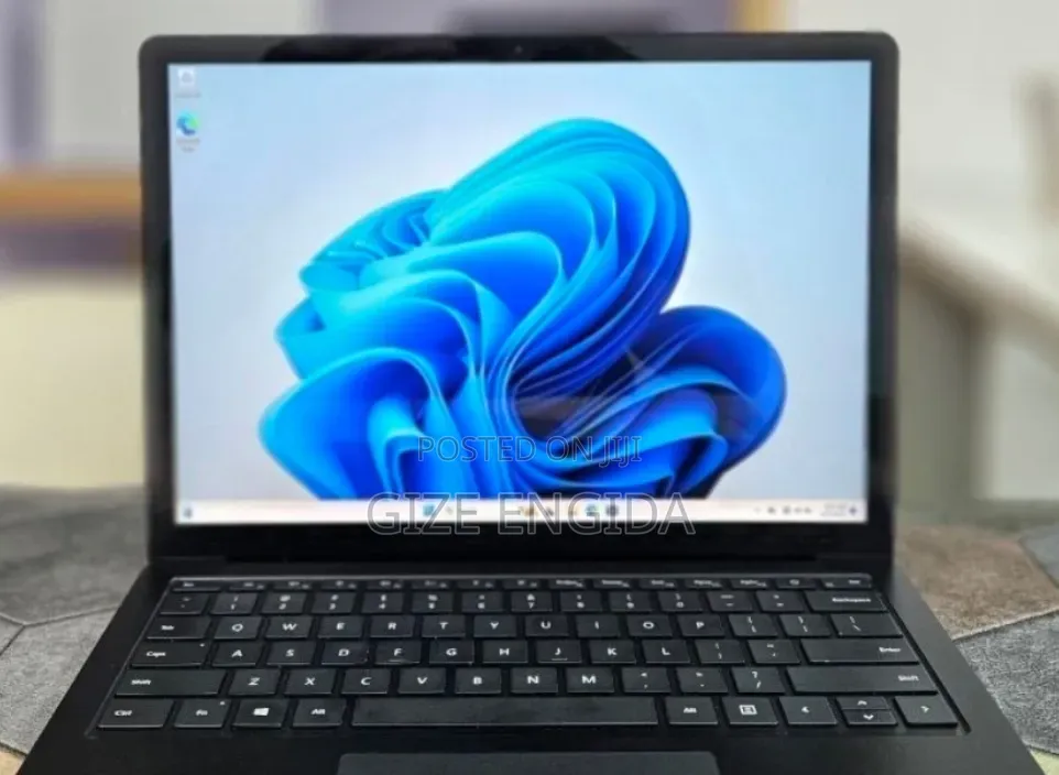 New Laptop Microsoft Surface Laptop 4 16GB Intel Core i7 SSD 512GB