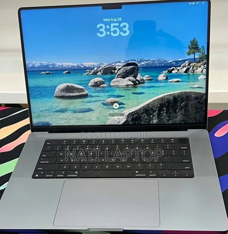 New Laptop Apple MacBook Pro 2021 M1 32GB Apple M1 Pro SSD 512GB