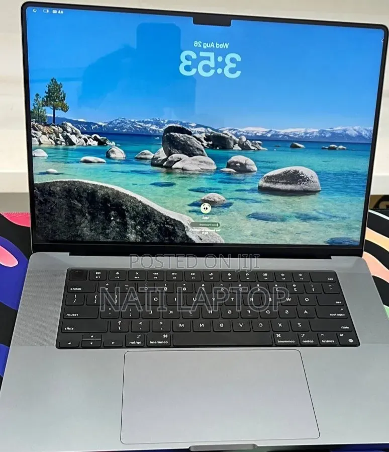 New Laptop Apple MacBook Pro 2021 M1 32GB Apple M1 Pro SSD 512GB