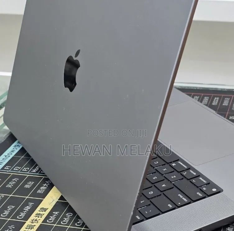 New Laptop Apple MacBook Pro 2021 M1 Max 32GB Apple M1 Max SSD 1T