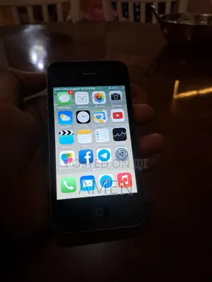 Apple iPhone 4 32 GB Black