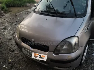 Toyota Vitz 2004 Gray