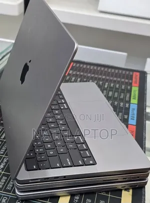 New Laptop Apple MacBook Pro 2021 M1 32GB Apple M1 Pro SSD 512GB